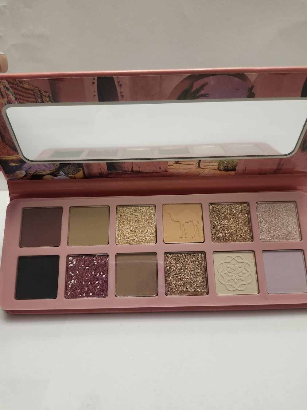 New Welcome to Marrakesh Eyeshadow Palette